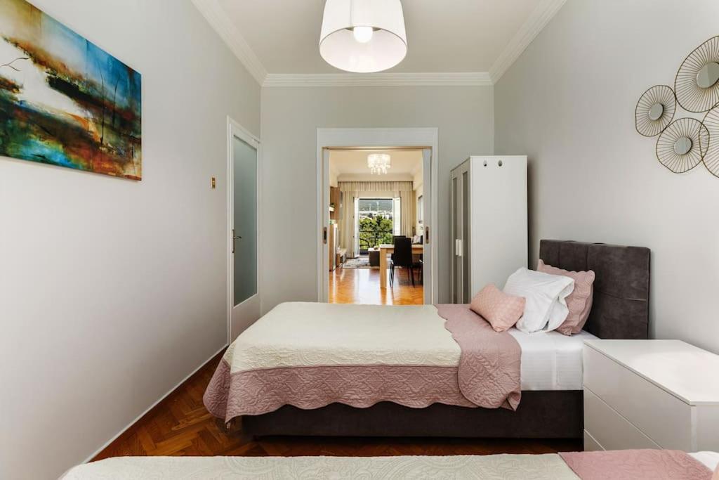 Best Location 3 Bedroom Apartment With View テッサロニキ エクステリア 写真